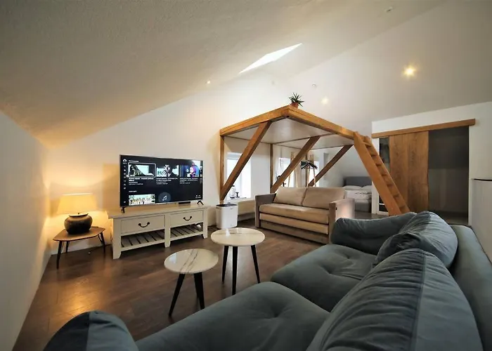 Dzīvoklis Amazing Old Town With Balcony Riga